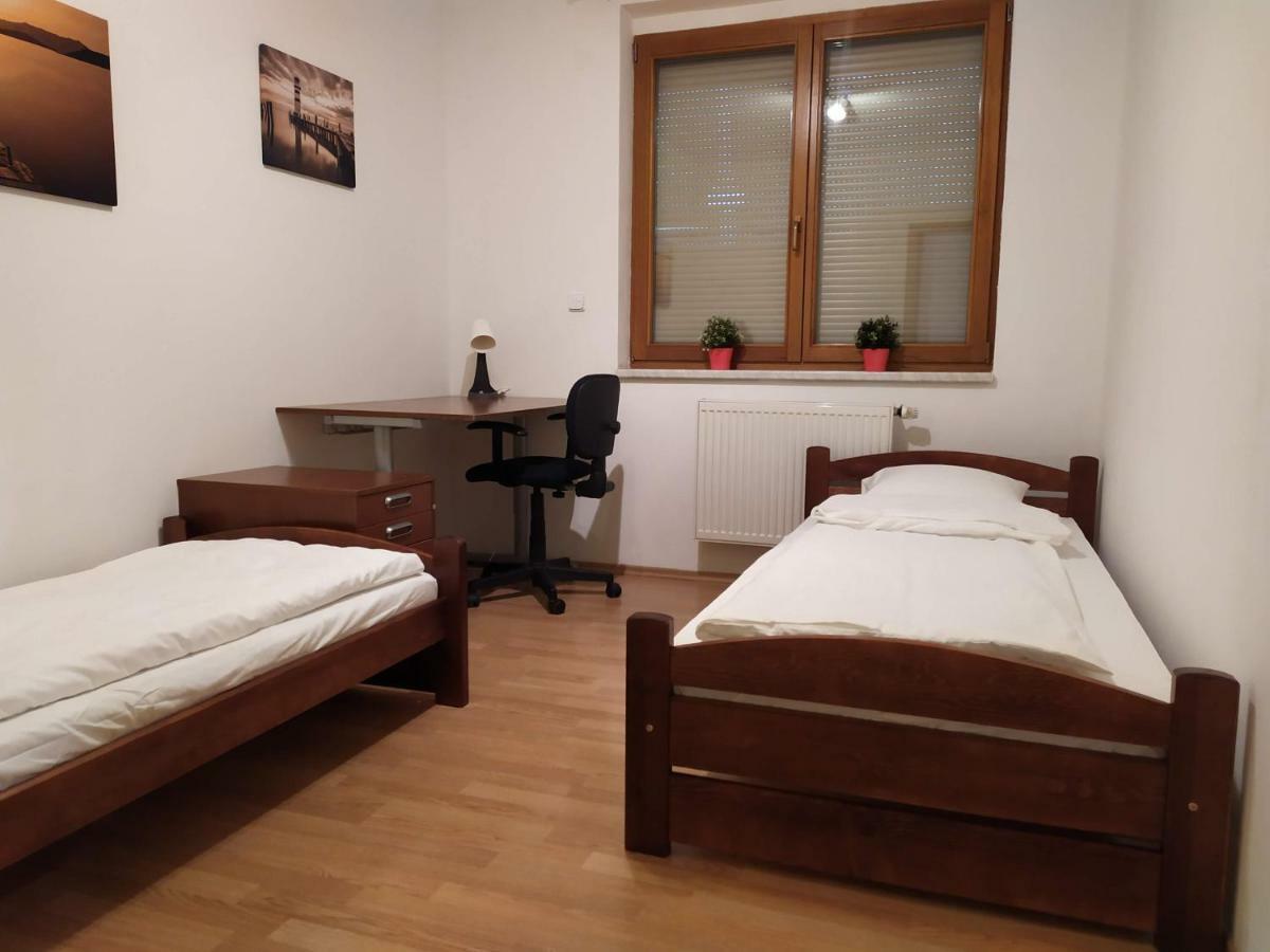 Kate & Jenny - Two-Level Apartment In The Old Town Bratislava Exterior foto